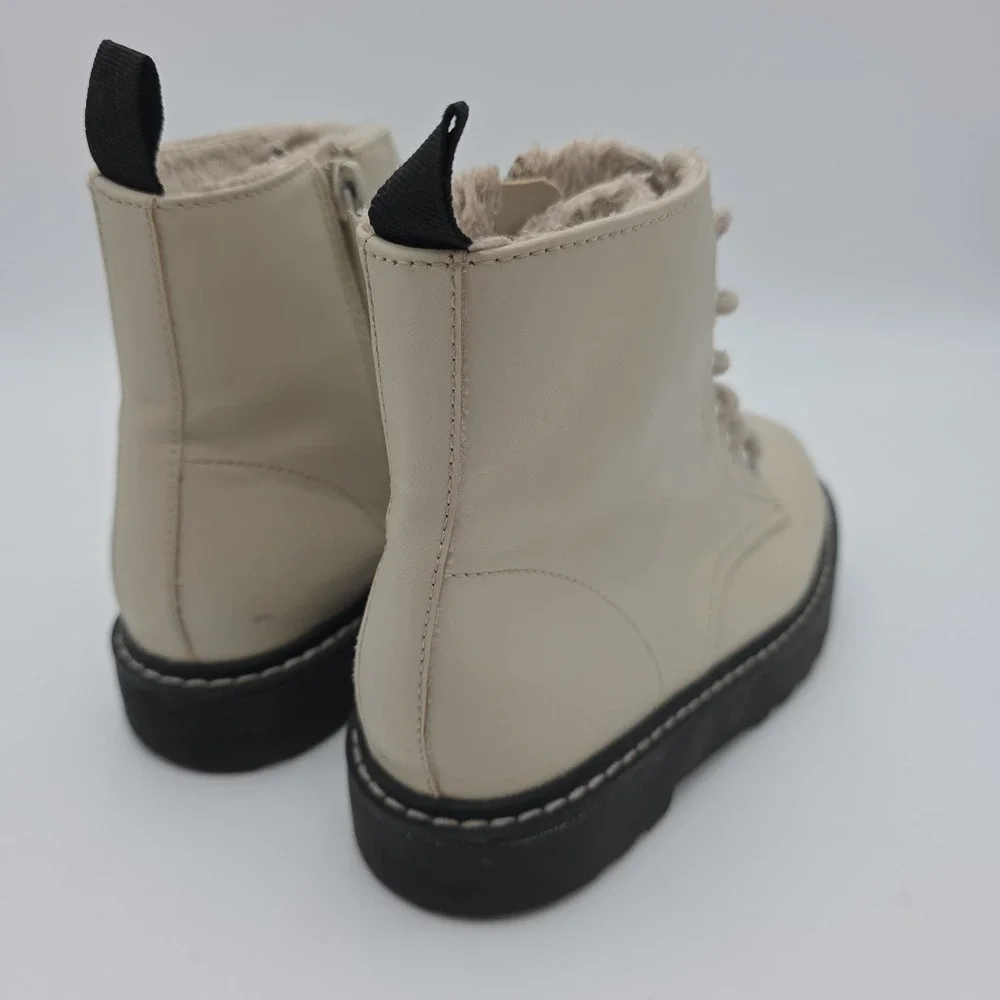 H&M Girls Warm Fur Lined Boots - Size 1, Cream Color, Chunky, Lace-up